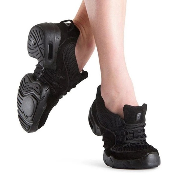 Bloch Black Children’s Performance Mesh Split Sole Dance Sneaker Size 3.5 - Picture 2 of 9